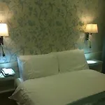 Westcourt Hotel 3*