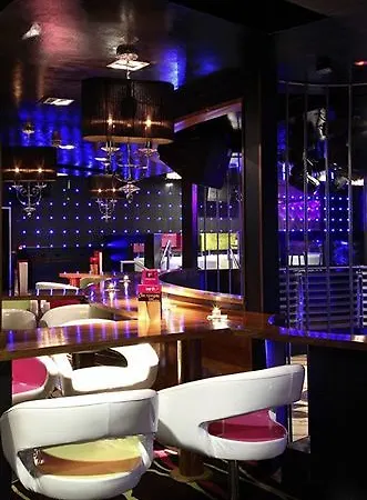 Hotel Westcourt 3*