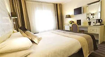 Westcourt Hotel 3*